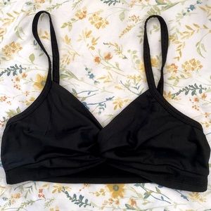 FOREVER 21 BLACK BRALETTE TOP